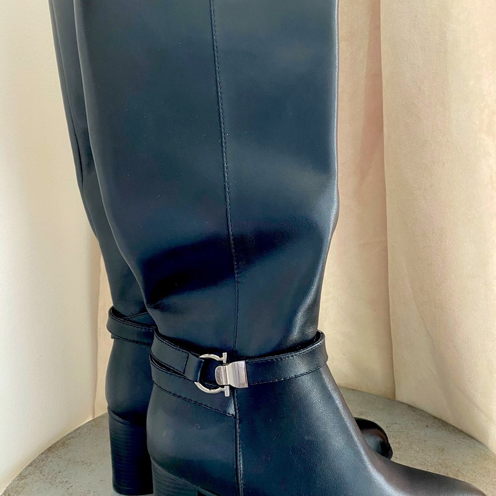 Black genuine leather boots